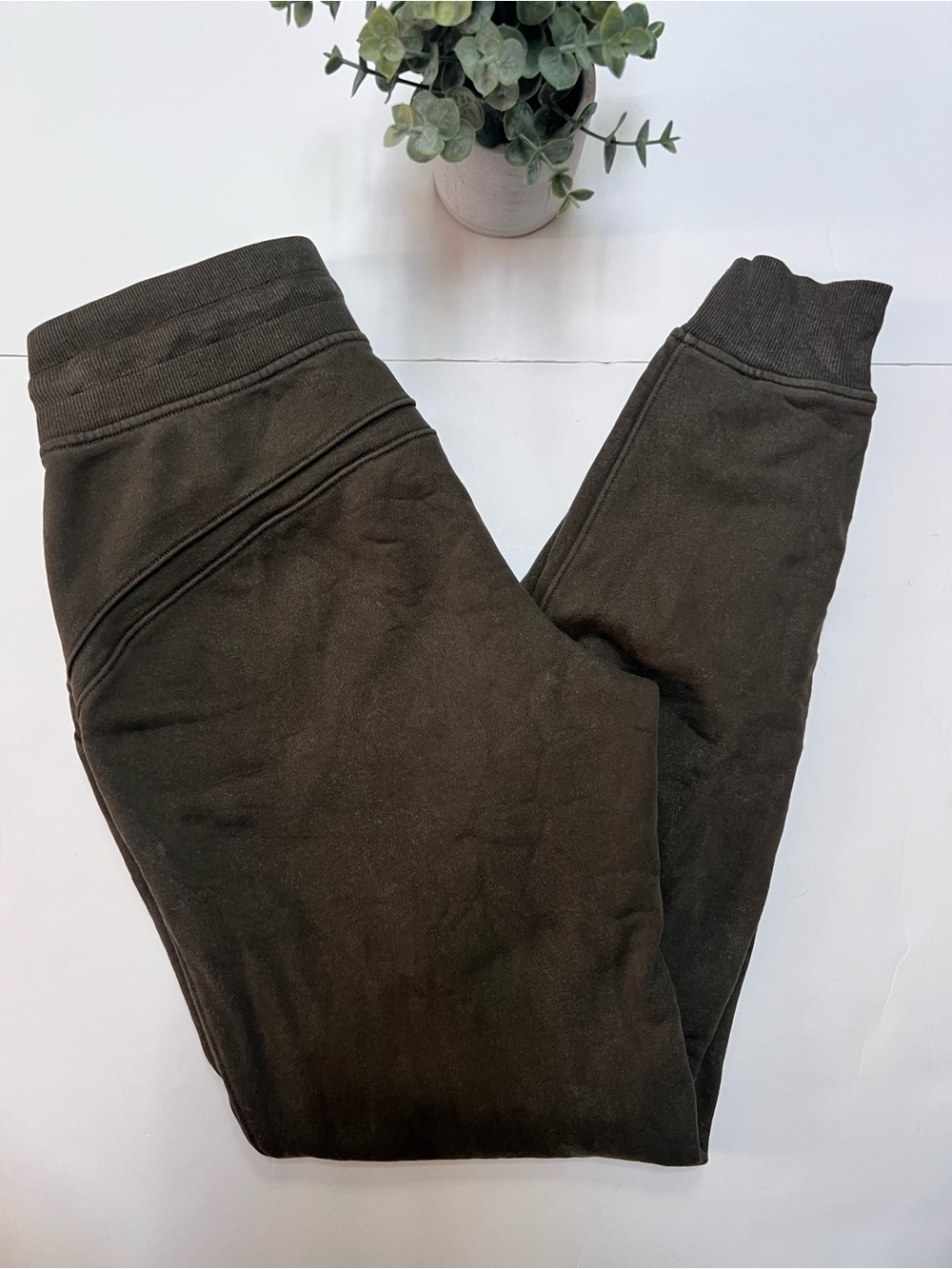 Lululemon Warm Down Jogger II 28" Dark Olive Size 4